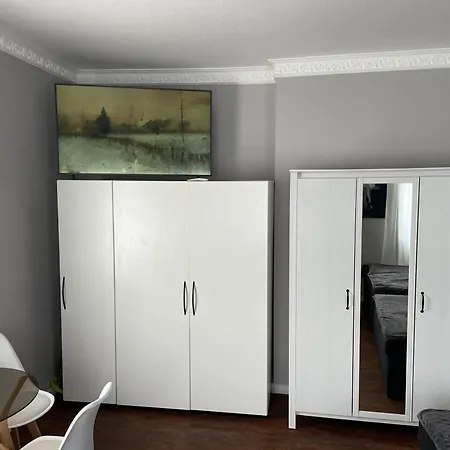 Zimmer Im Zentrum Monteurzimmer 2 * Idar-Oberstein