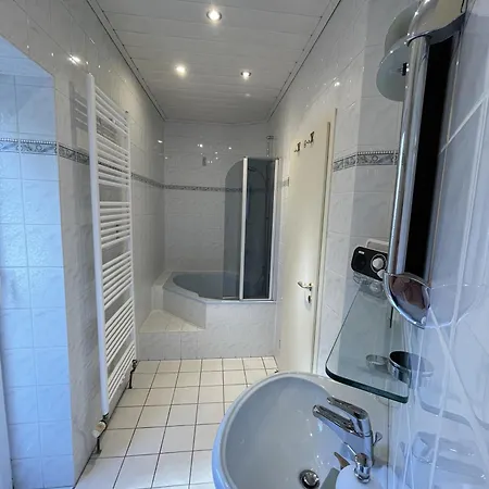 Zimmer Im Zentrum Monteurzimmer 2 *