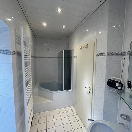 Apartamento Zimmer Im Zentrum Monteurzimmer 2